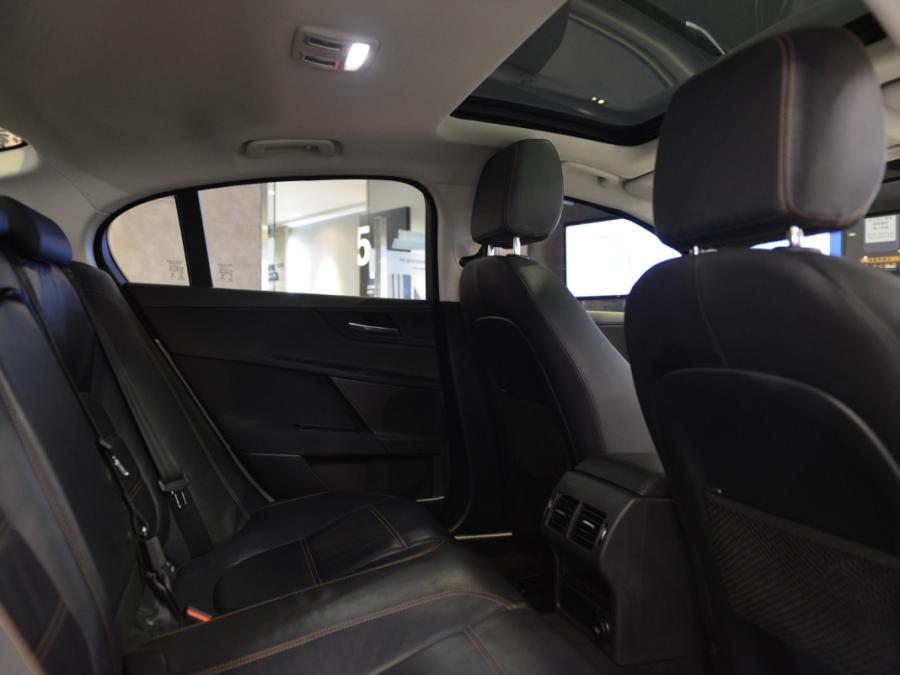 XE 20T PRESTIGE AJ 200 - Image 18