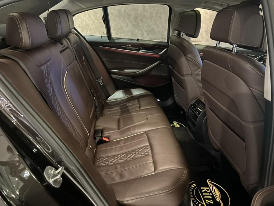 530IA Luxury - Image 8