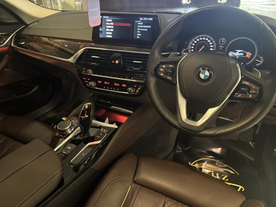 530IA Luxury - Image 7