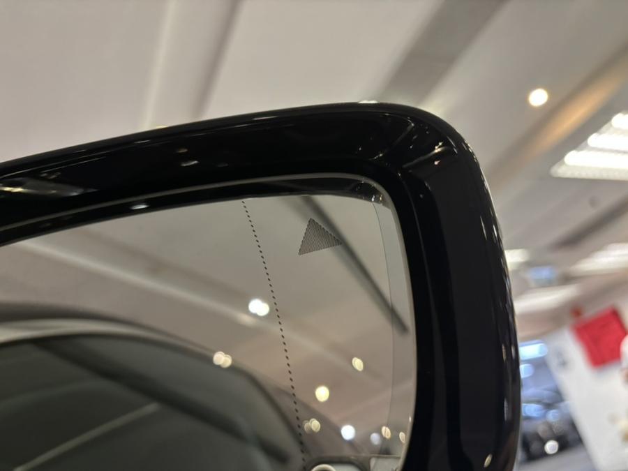 530IA Luxury - Image 12
