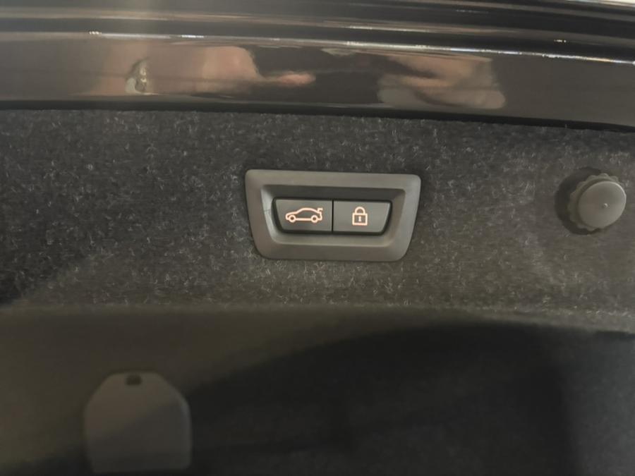 530IA Luxury - Image 14