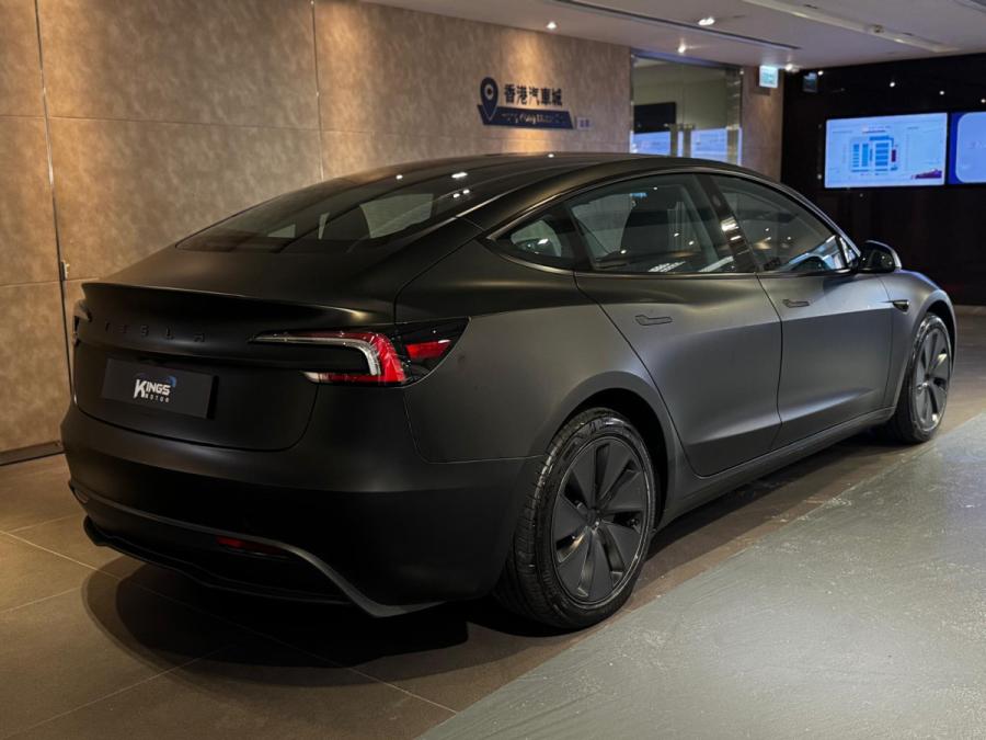 MODEL 3 RWD - Image 2
