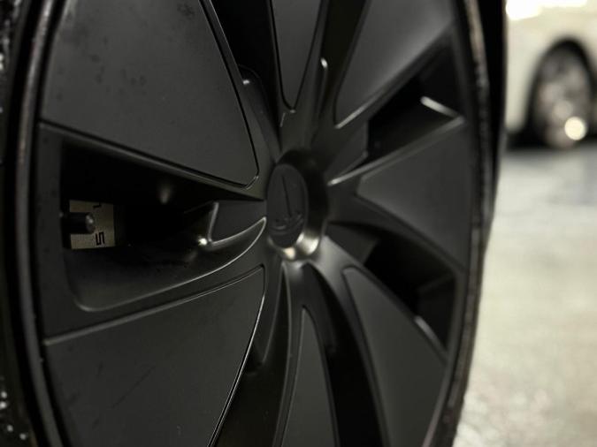 MODEL 3 RWD - Image 6