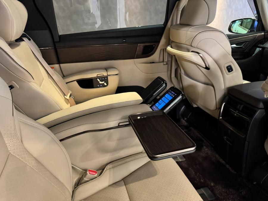 ALPHARD 2.5 HEV Executive. Lounge E-Four - Image 6