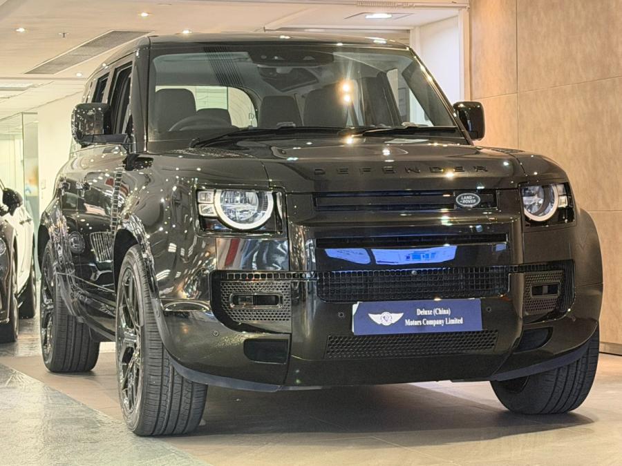 LAND ROVER Defender 110 P300