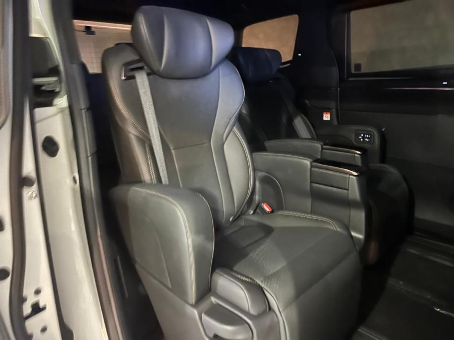 ALPHARD 2.5 Z - Image 3