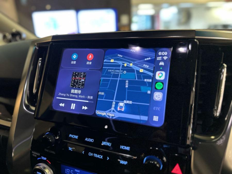Alphard 2.5 SRC Modellista - Image 6