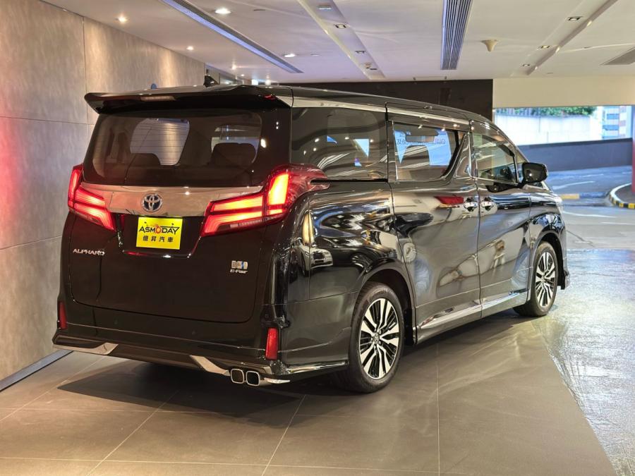 Alphard 2.5 SRC Modellista - Image 9