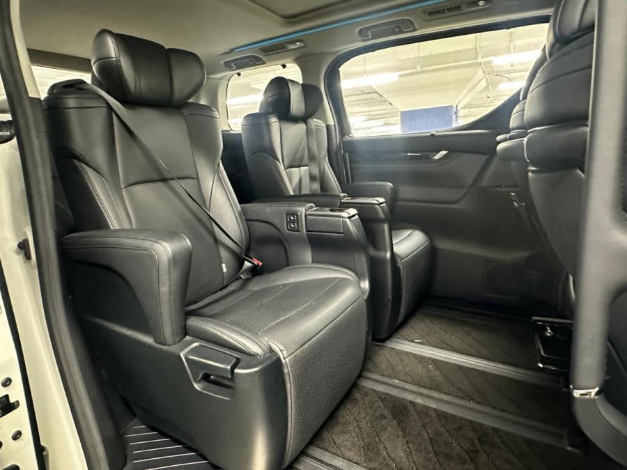 VELLFIRE ZG - Image 3