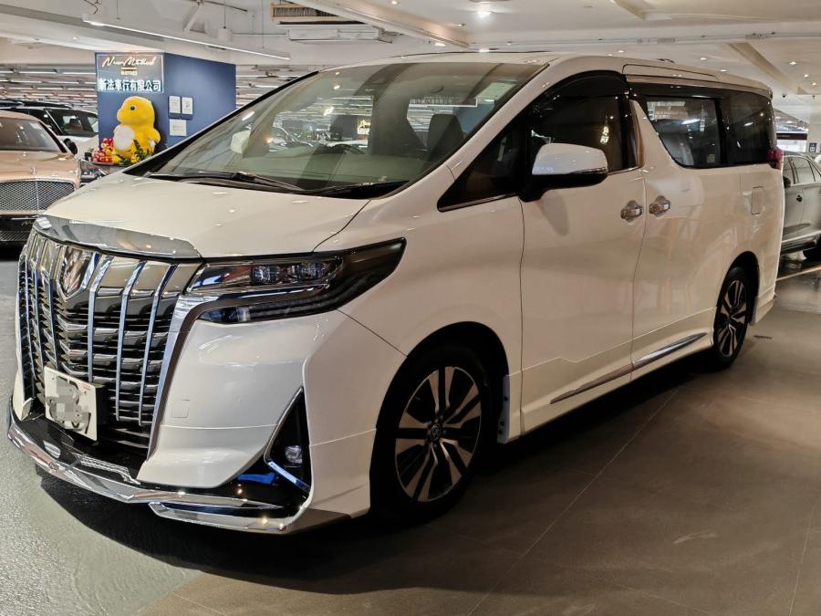 ALPHARD 3.5 EXECUTIVE LOUNGE - Image 2