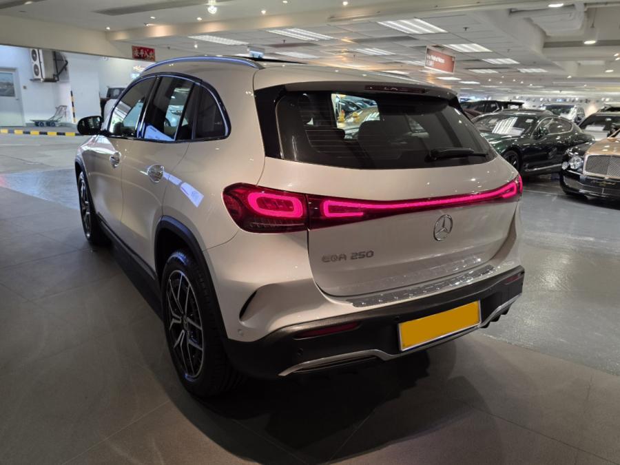 EQA250 AMG - Image 4