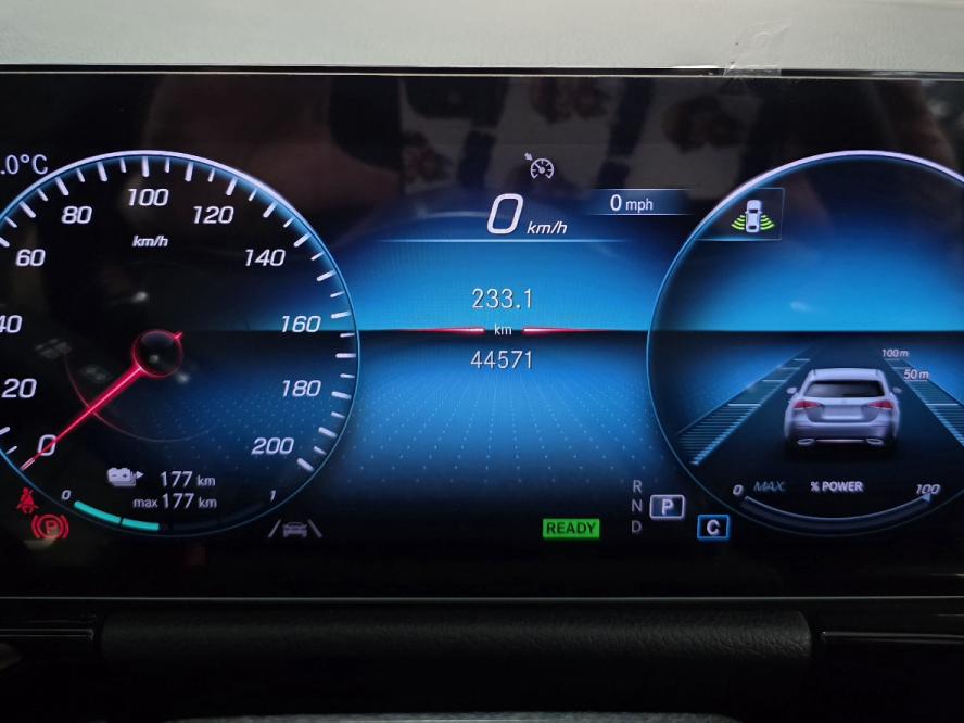 EQA250 AMG - Image 8