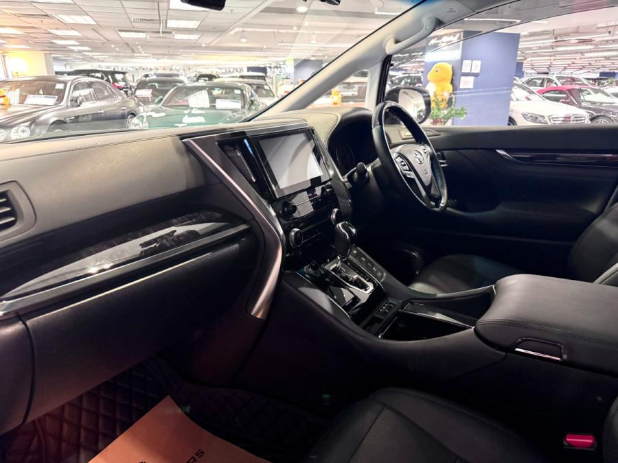 ALPHARD 3.5 SC 8速 Facelift - Image 6