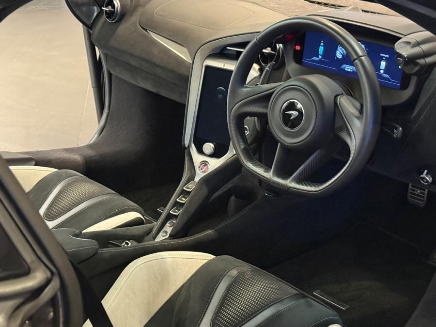 750S Spider - Image 3