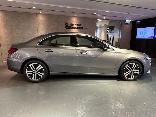 行貨 A220 SALOON加長尾箱版 - Image 3