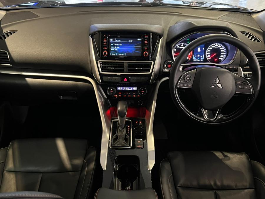 ECLIPSE CROSS - Image 2