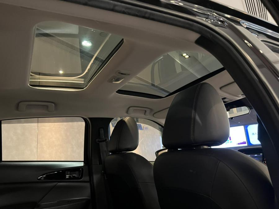 ECLIPSE CROSS - Image 4