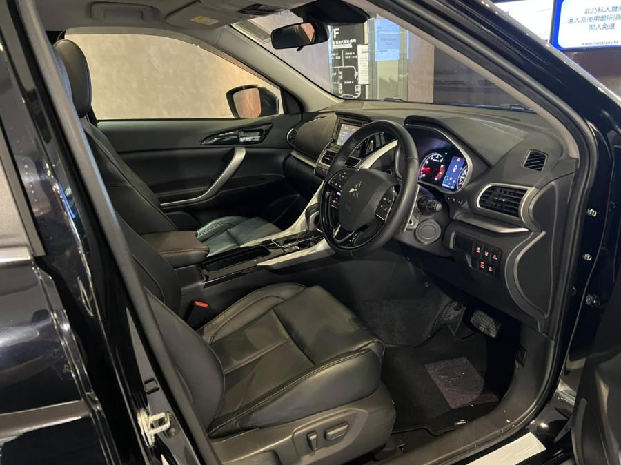 ECLIPSE CROSS - Image 3