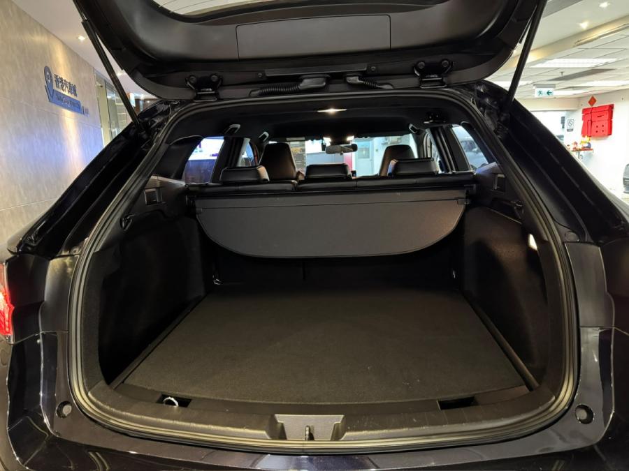 COROLLA TOURING WXB - Image 8