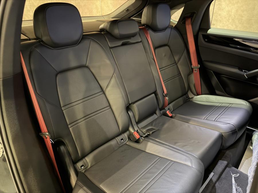 Cayenne Coupe - Image 3
