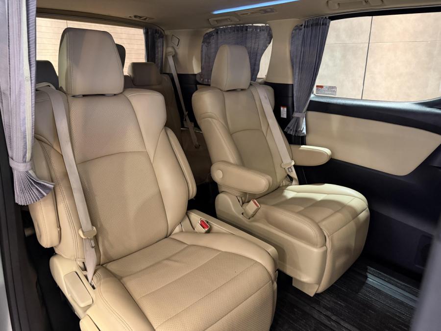 ALPHARD 2.5 - Image 4