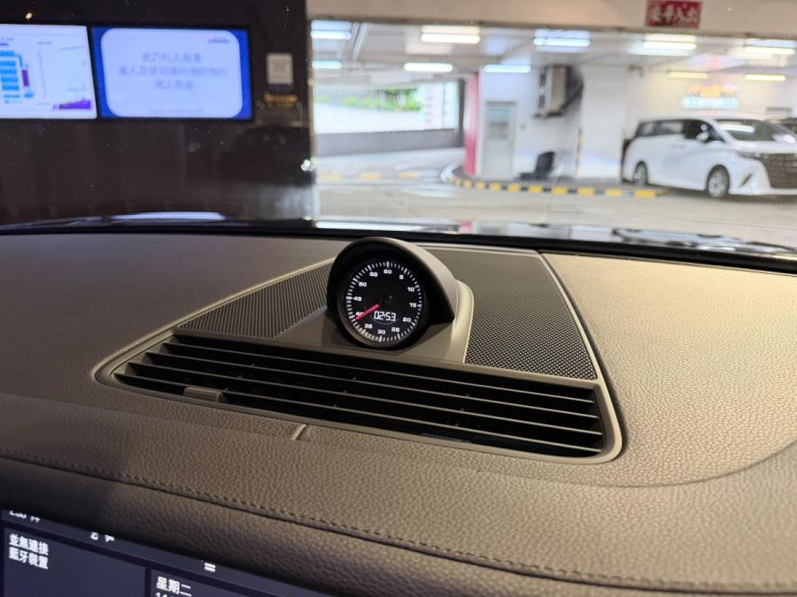 Panamera 4 Sport Turismo - Image 4