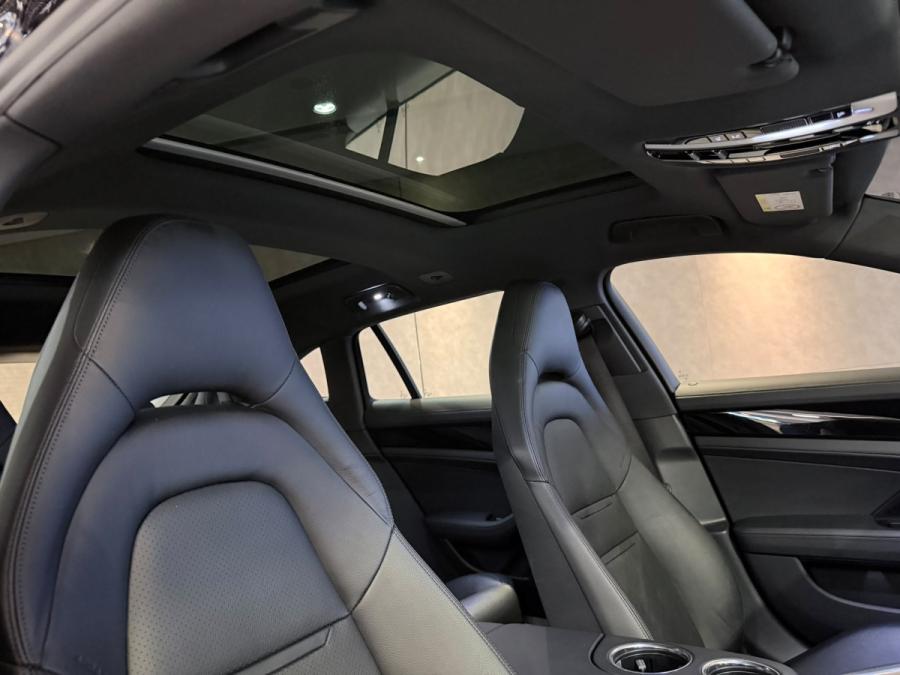 Panamera 4 Sport Turismo - Image 6