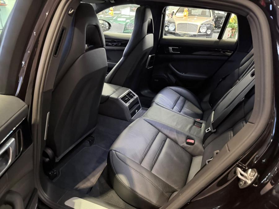 Panamera 4 Sport Turismo - Image 7