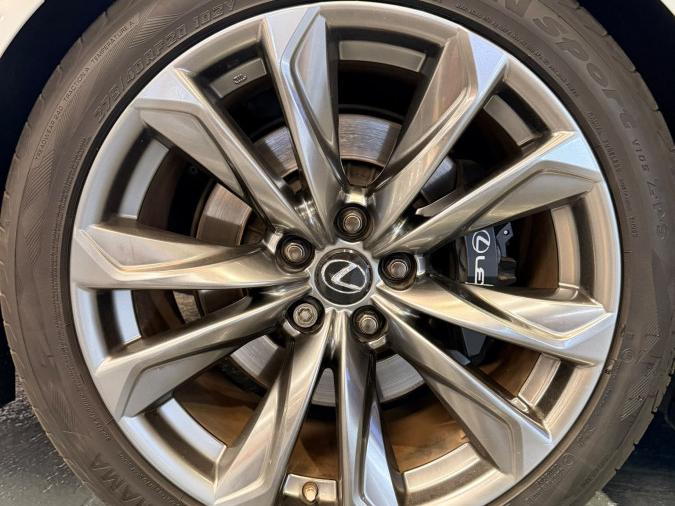 LS500 F SPORT AWD - Image 5