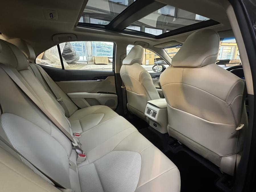 CAMRY 2.5 Deluxe - Image 4