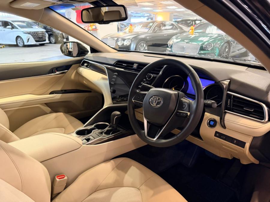 CAMRY 2.5 Deluxe - Image 3