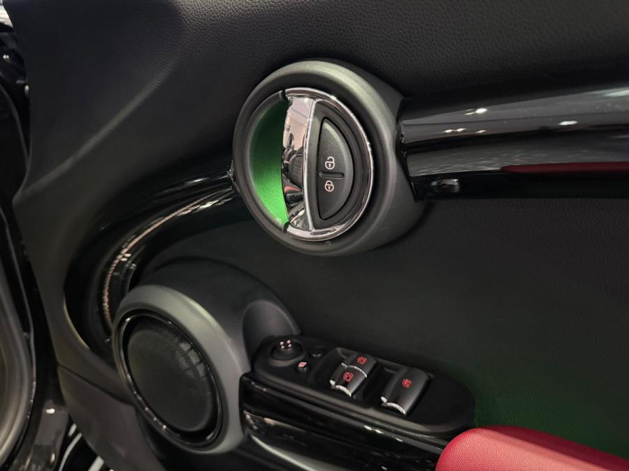 John Cooper Works Convertible Automatic - Image 13