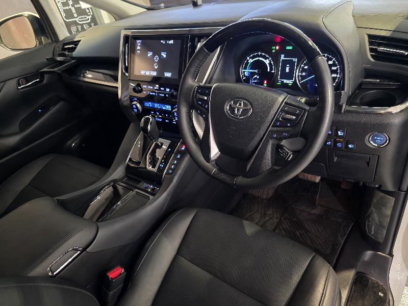 ALPHARD HYBRID - Image 6