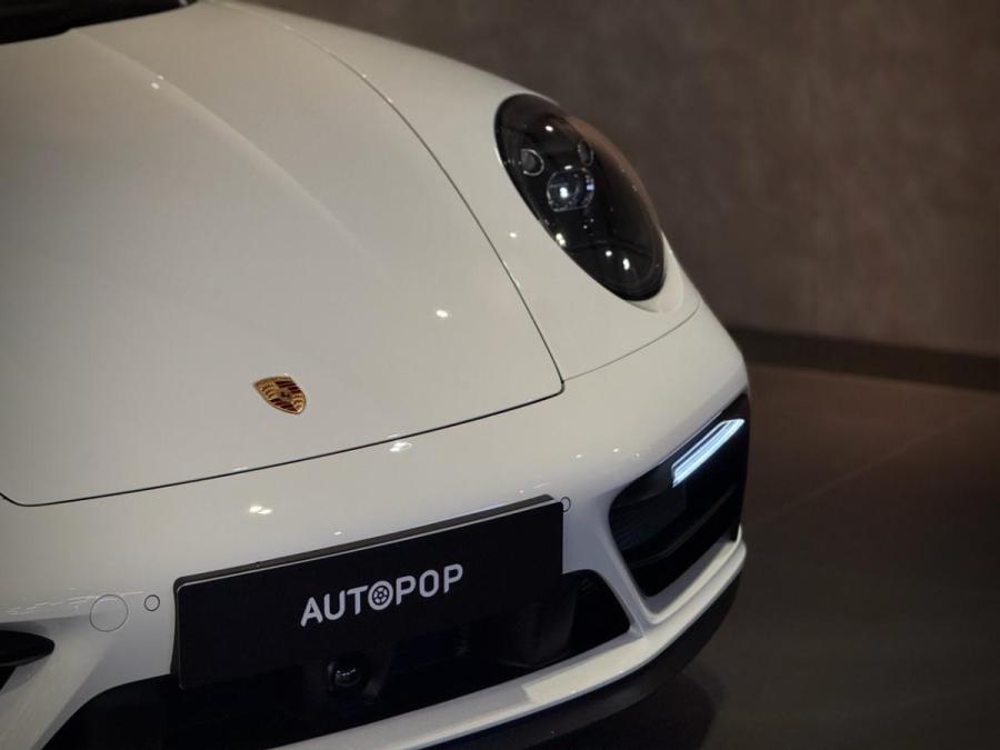 911 992 TARGA 4 GTS - Image 3