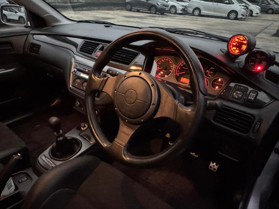 EVOLUTION IX GSR - Image 7