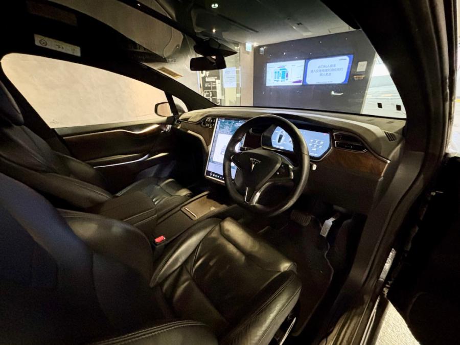 Model X 90D - Image 7