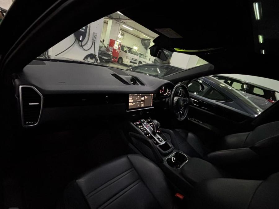 Cayenne Coupe - Image 5