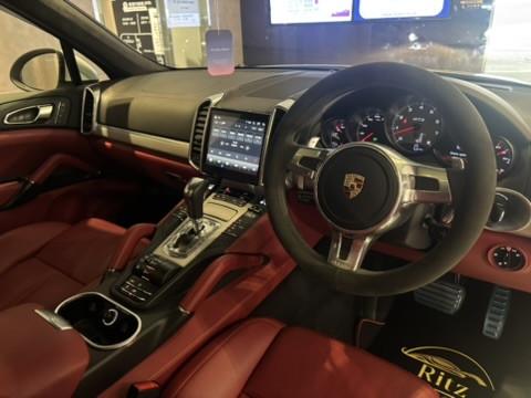 CAYENNE GTS - Image 4
