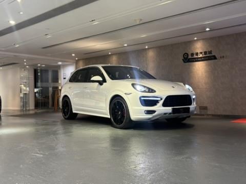PORSCHE CAYENNE GTS