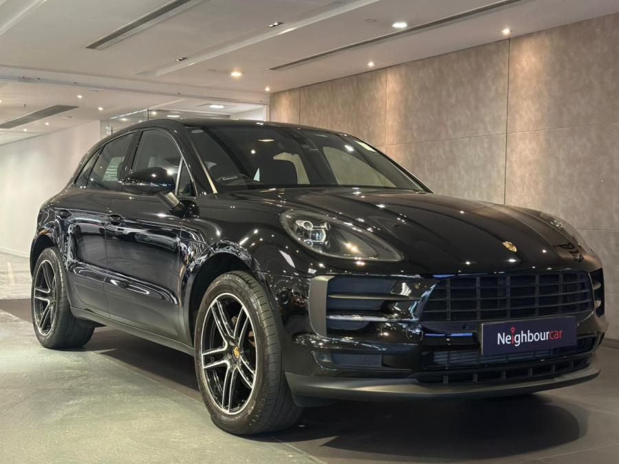 PORSCHE Macan
