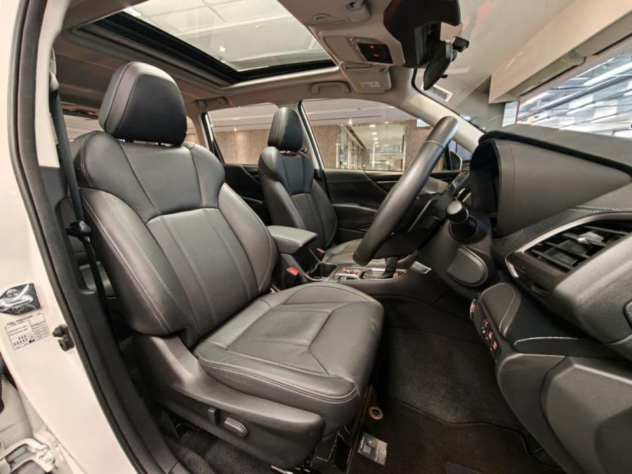 FORESTER 2.OI-S EYESIGHT HYBRID AWD CVT - Image 16