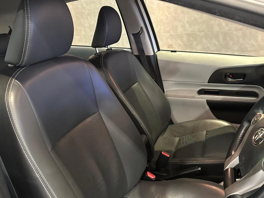 PRIUS C - Image 6