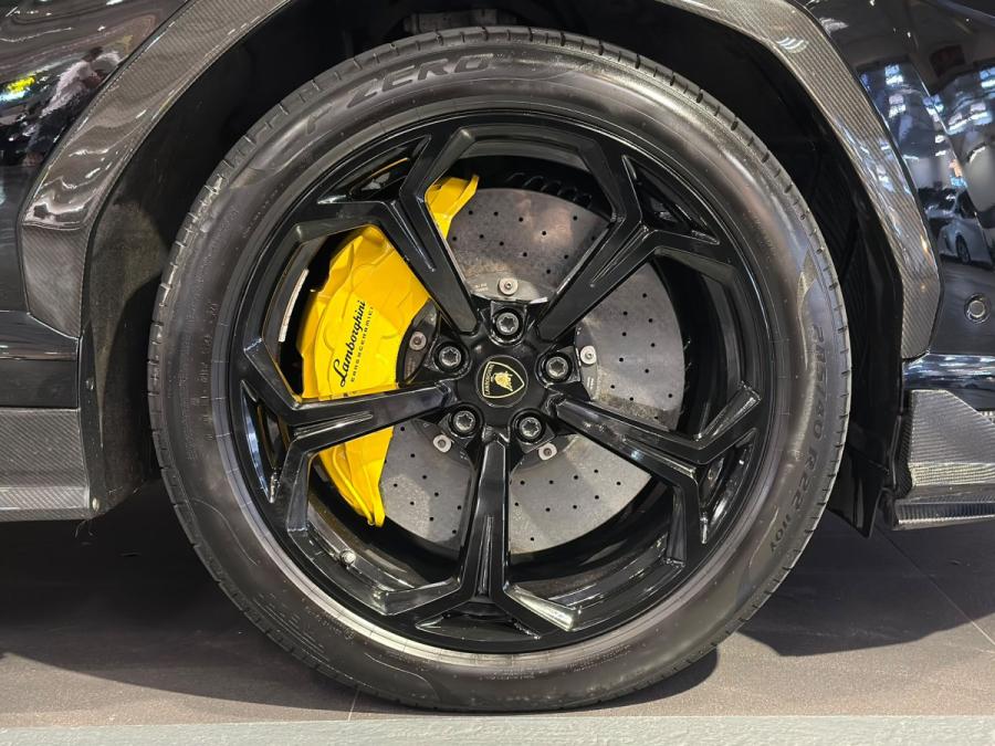 URUS - Image 11