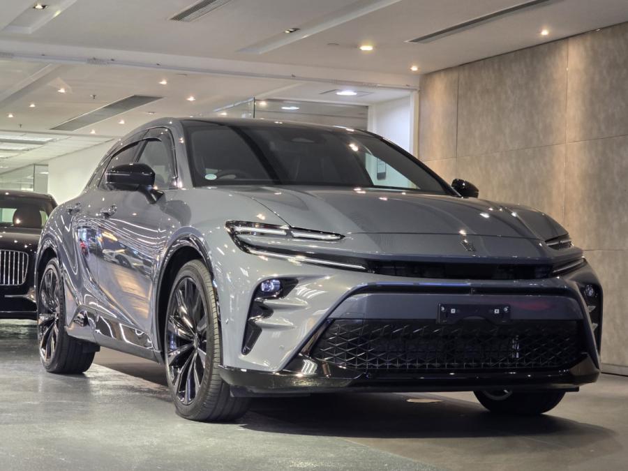 TOYOTA CROWN SPORT Z