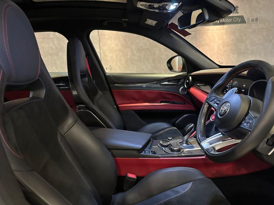 Stelvio Quadrifoglio 2.9 V6 - Image 10