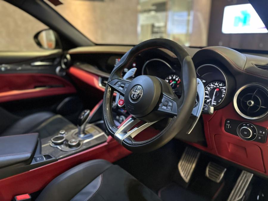 Stelvio Quadrifoglio 2.9 V6 - Image 8