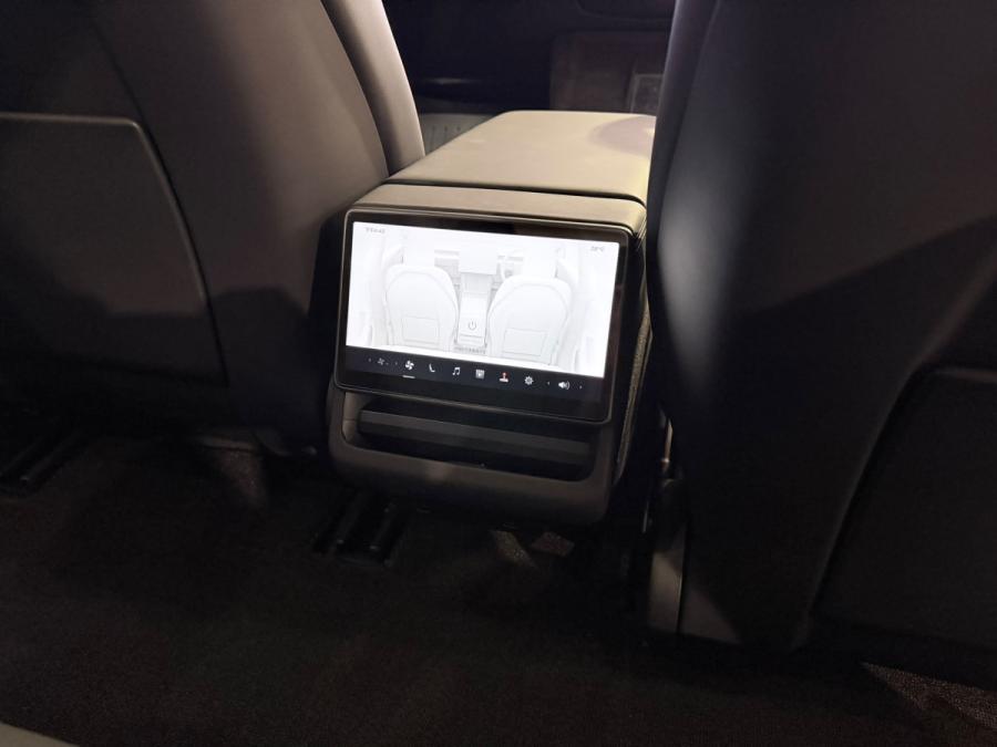 Model 3 RWD - Image 8