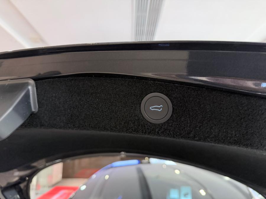 Model 3 RWD - Image 10