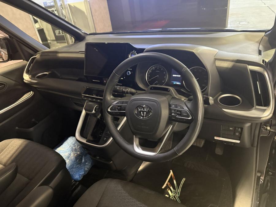 Toyota Noha WELCAB 8座 - Image 6