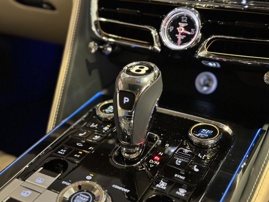 Flying Spur (W12) First Edition - Image 6